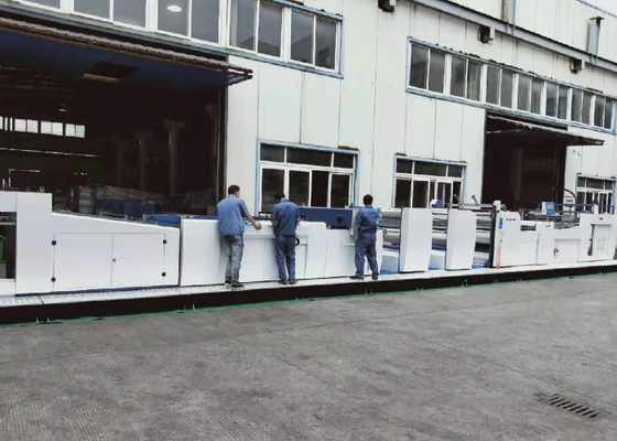 Κίνα Μεγαλύτερο μέγεθος 1450mm θερμική μηχανή τοποθέτησης σε στρώματα ταινιών μήκους με την αποτύπωση σε ανάγλυφο της μονάδας προμηθευτής